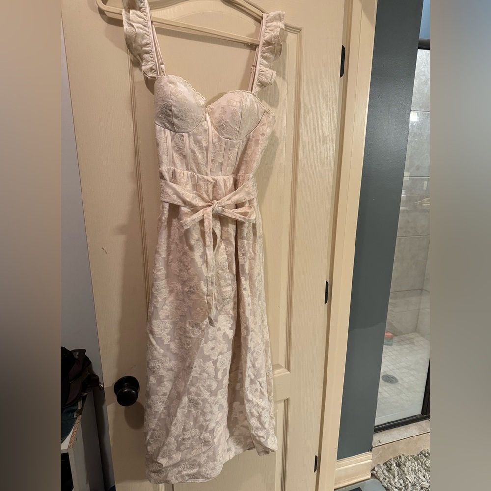 Off-white dress